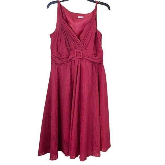 Vintage Spiegel Classic Red Floral Sleeveless Fit Flare Dress Size 12 - Picture 1 of 12